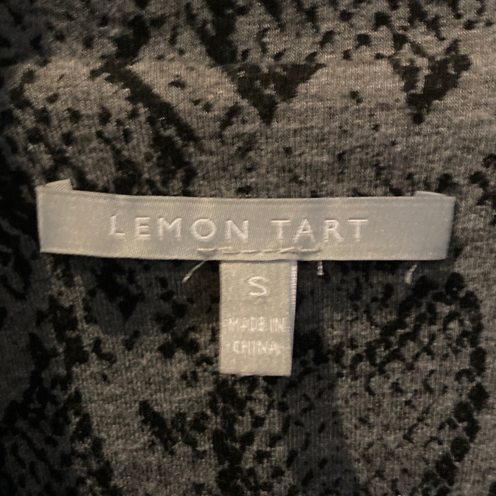Lemon Tart size small black &gray moto jacket look sweater excellent condition - Picture 2 of 5
